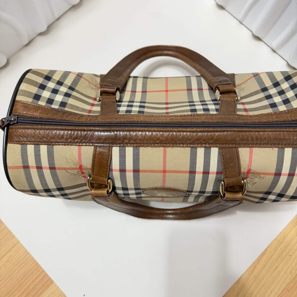 Burberrys Vintage Boston Bag - Picture 6 of 8